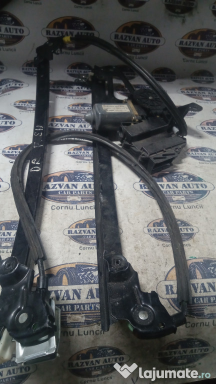 Macara geam dreapta fata Volkswagen Passat CC 2013