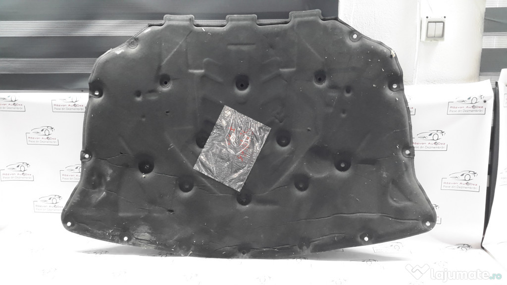 Pâsla capotă BMW Seria 5 F11