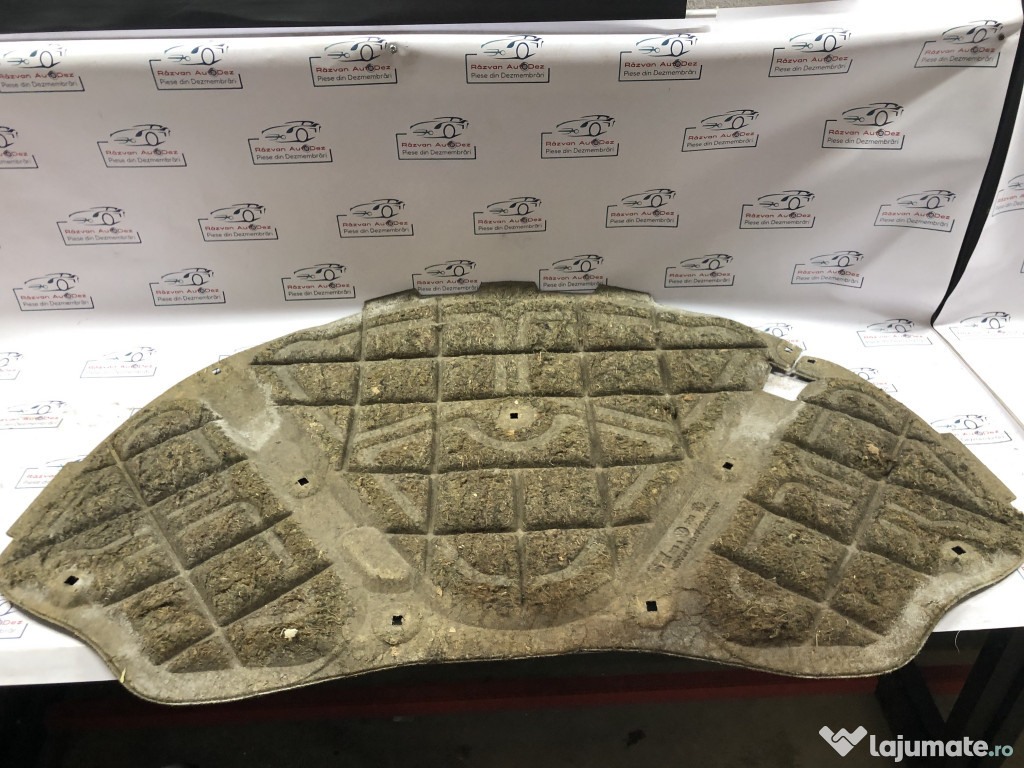 Pâsla capotă Volkswagen Passat CC 2013