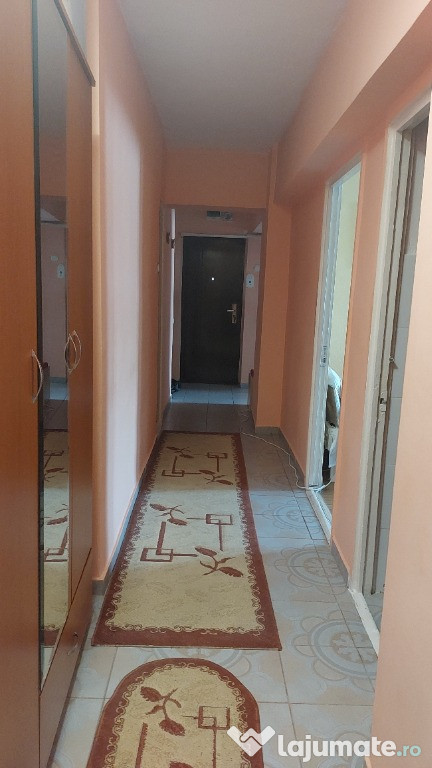 Dacia - Apartament decomandat cu 4 camere - Persoană fizică