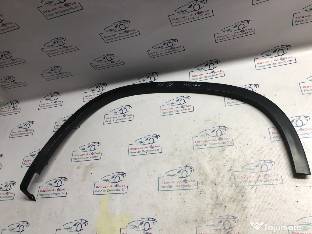 Bandou aripa stanga spate Volkswagen Tiguan 2008