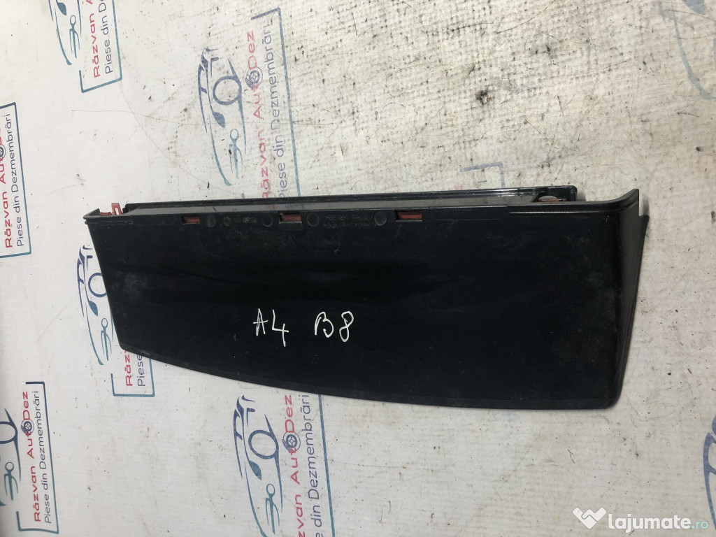 Stop central hayon Audi A4 B8 2008