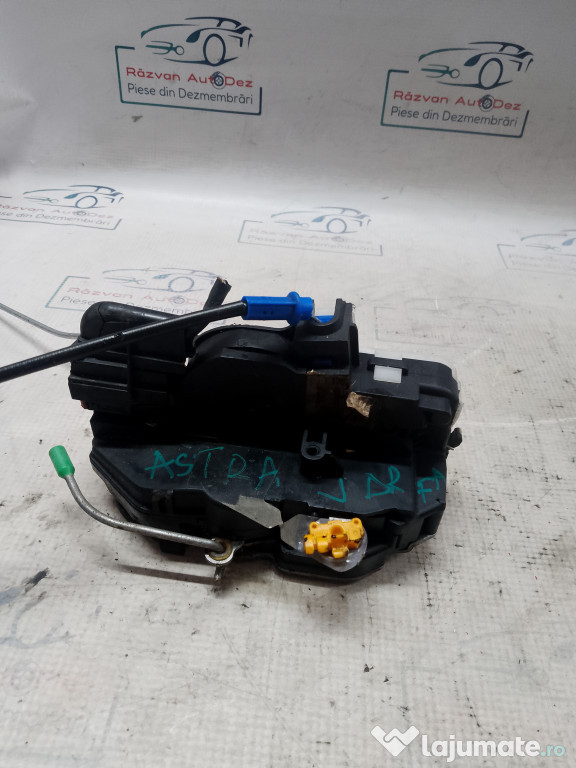 Broasca dreapta fata Opel Astra J 2011