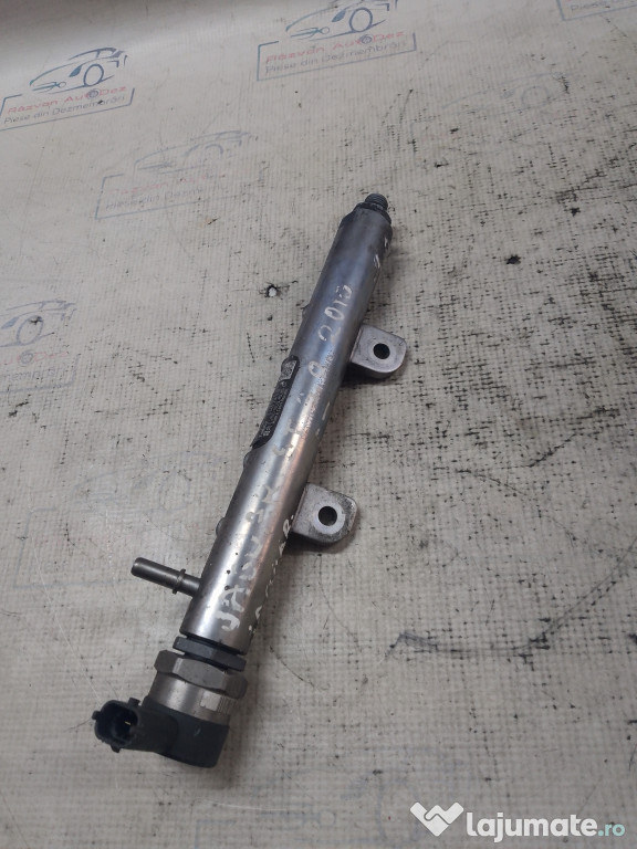 Rampă injectoare stanga Jaguar XF 3.0 2010