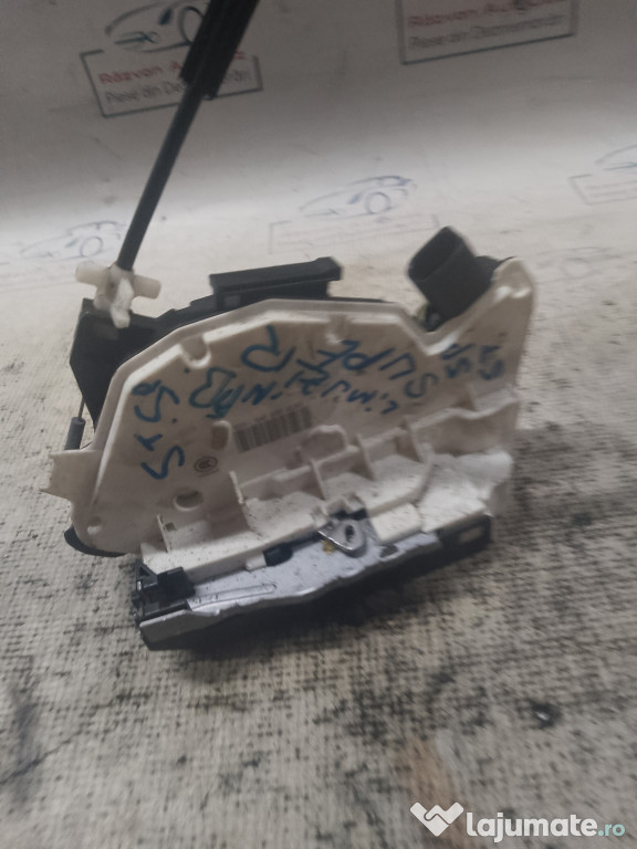 Broasca stanga spate Skoda Superb 2 2012