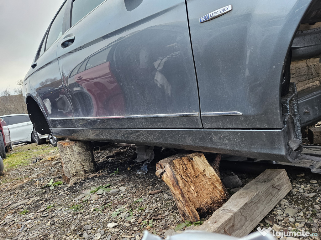 Prag dreapta plastic Mercedes C-Class W204 2012