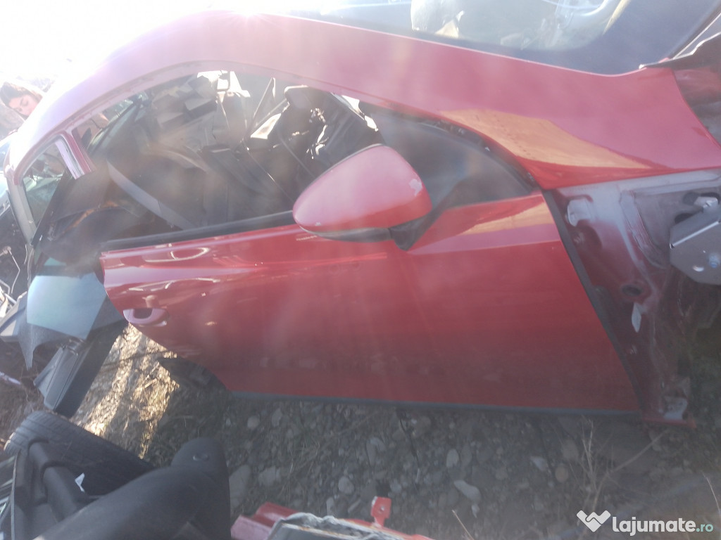 Usa dreapta fata Volkswagen Scirocco 2010