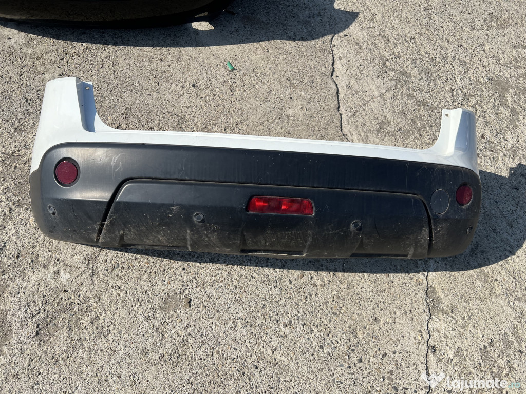 Bara spate Nissan Qashqai 2011