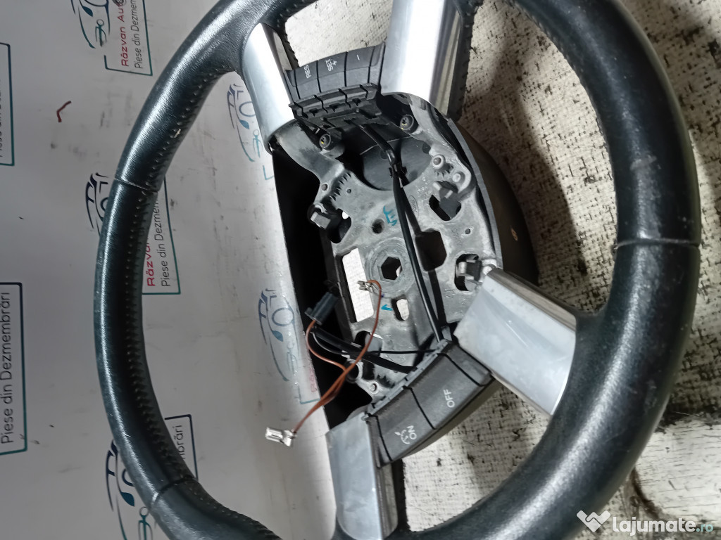 Volan cu comenzi Ford Kuga 2010