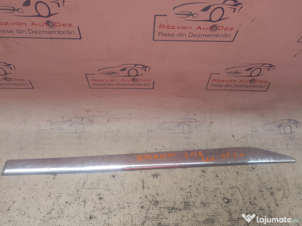 Ornament usa stanga spate Nissan Qashqai 2016
