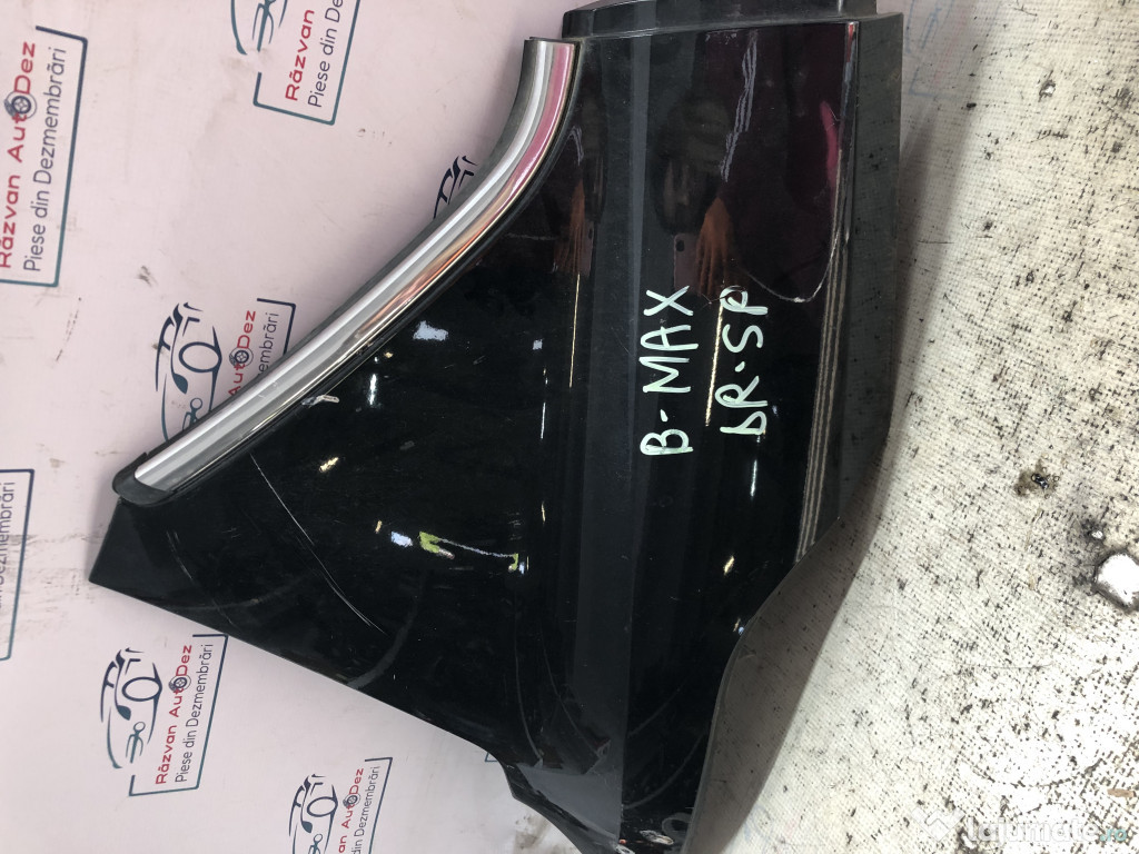 Ornament aripa dreapta spate Ford B-MAX 2012