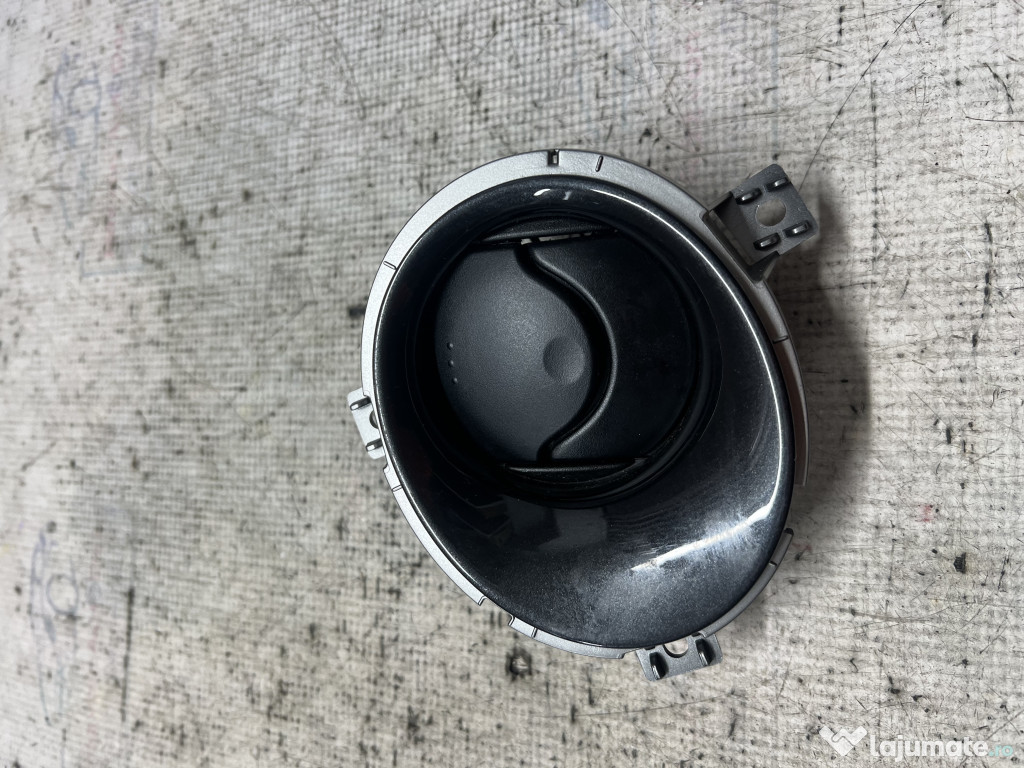 Grila ventilatie stanga Nissan Juke 2014