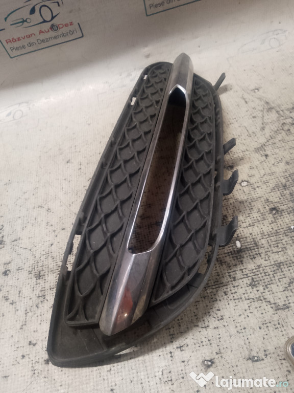 Grila proiector stanga Mercedes E 250 2009