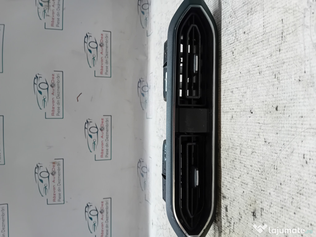 Grila ventilatie centrala Dacia Sandero 3 2022