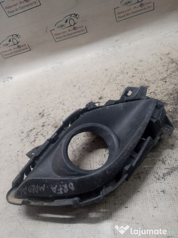Grila proiector dreapta Mazda 6 2006