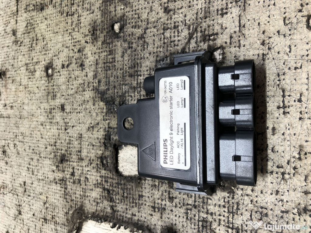 Daylight stanga Dacia Duster 1.6 Benzina 2014