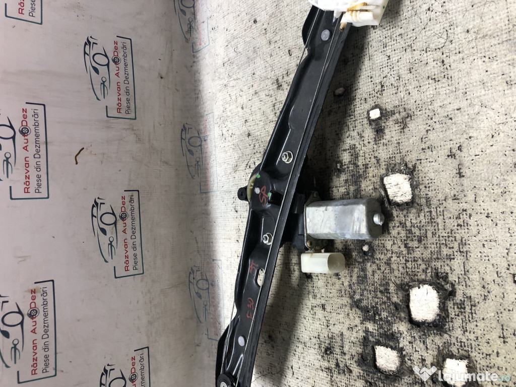 Macara geam stanga spate BMW 320 F30 2013