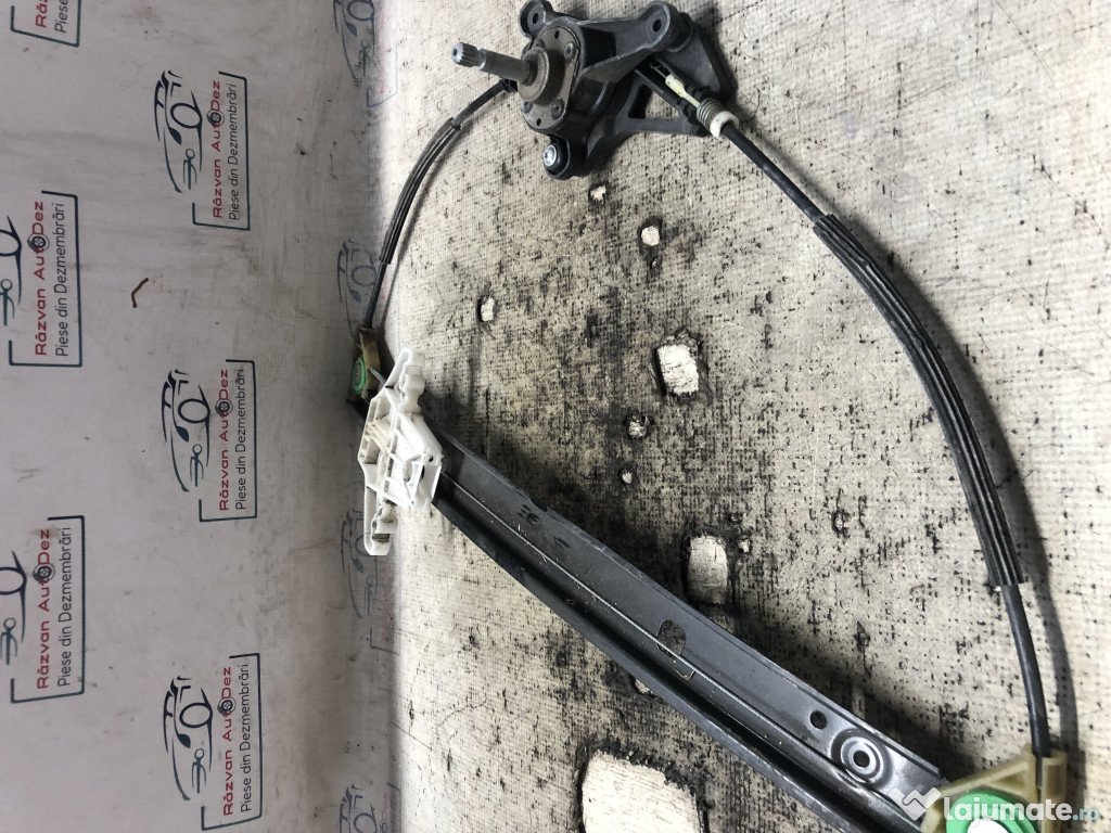 Macara geam stanga spate Skoda Octavia 3 Break 2013