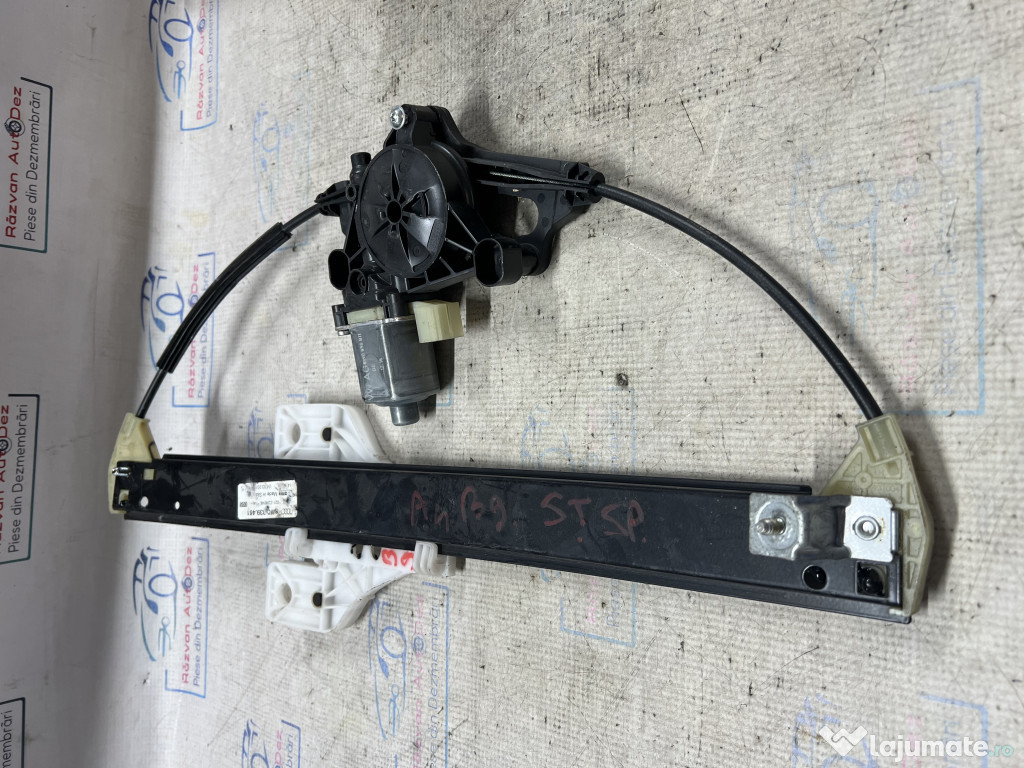 Macara geam stanga spate Audi A4 B9 2016