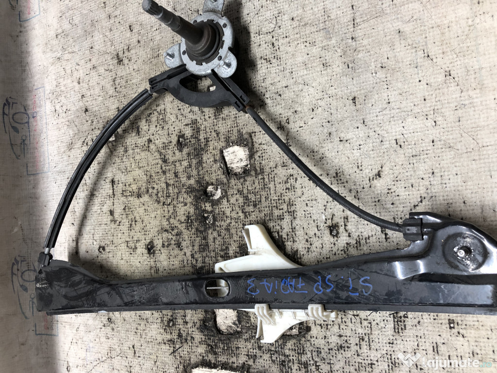 Macara geam stanga spate Skoda Fabia 3 2017