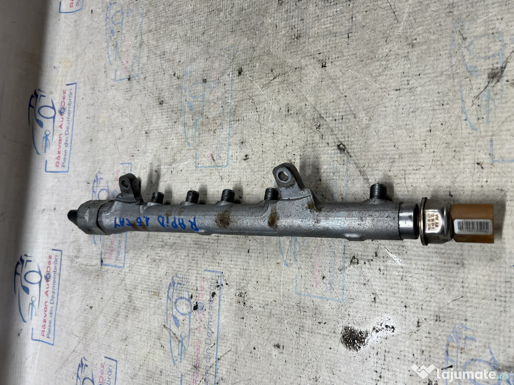 Rampa injectie Skoda RAPID 1.6 2011