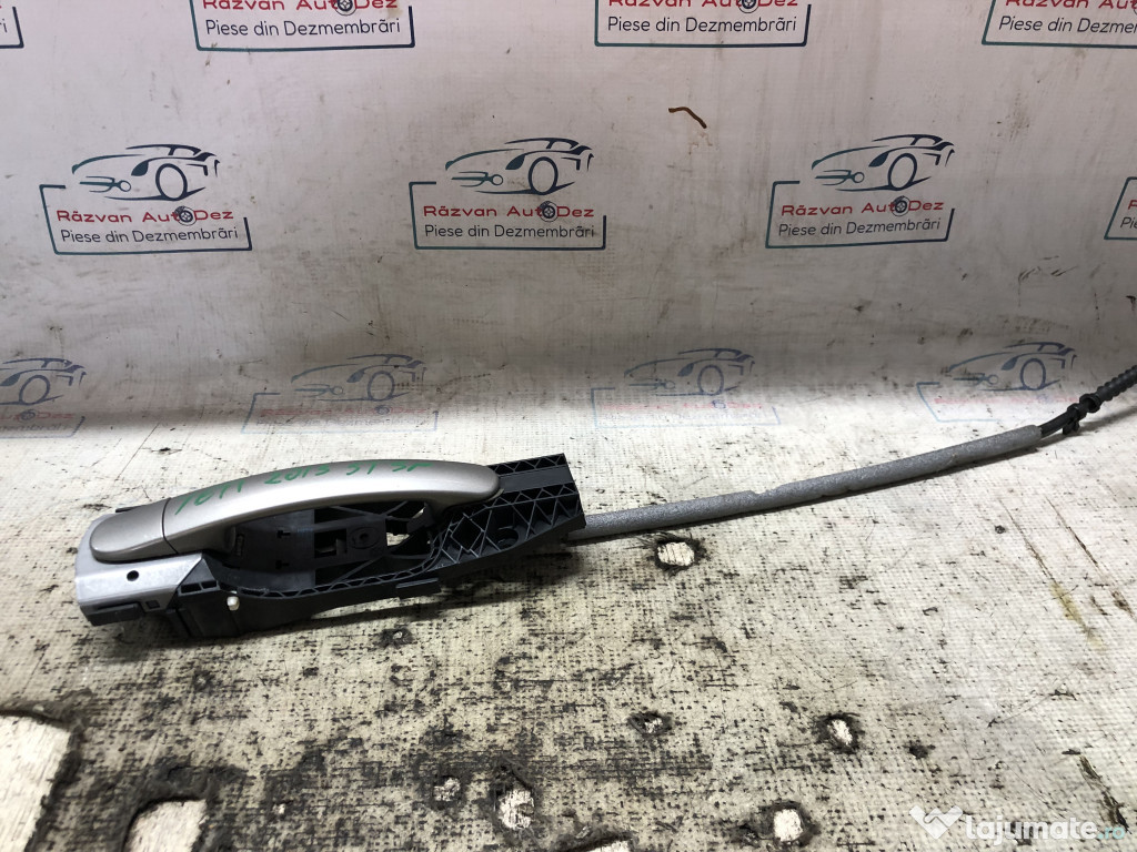 Maner exterior stanga spate Skoda Yeti 1.6 2012