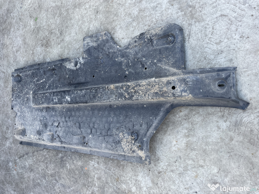 Scut lateral stanga Volkswagen Polo 2.0 Motorina 2012