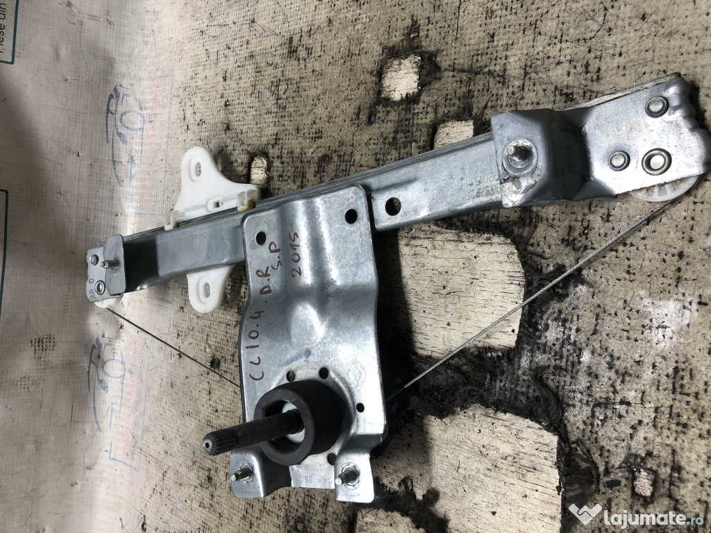 Macara geam dreapta spate Renault Clio 4 2015