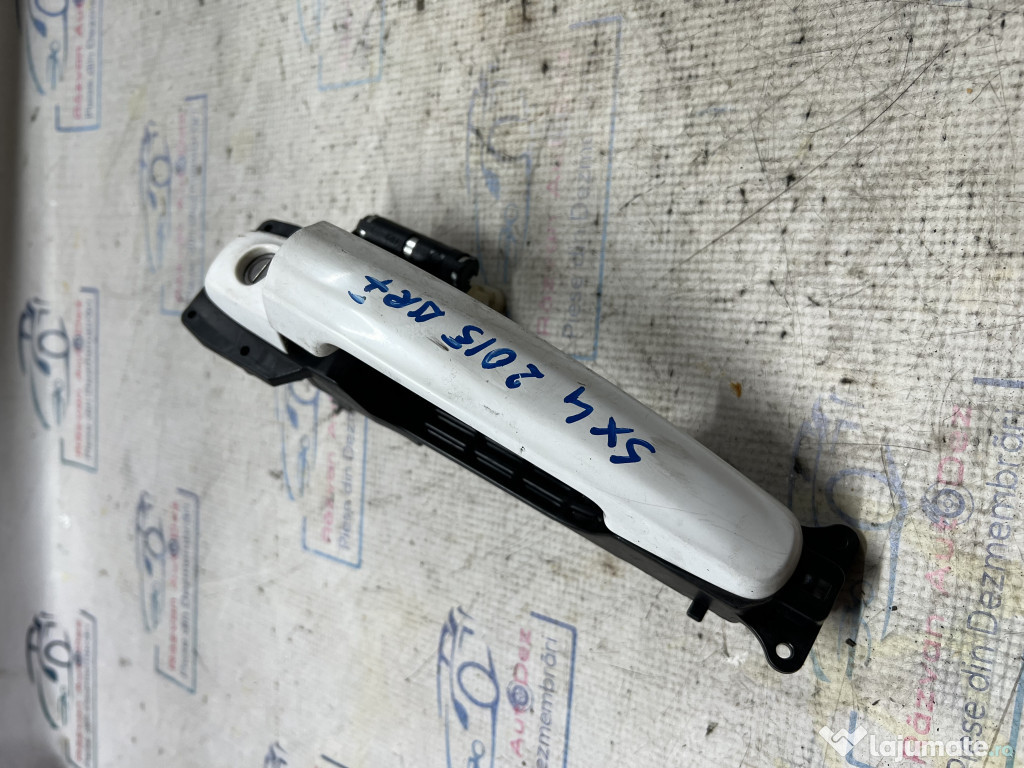 Maner exterior dreapta fata Suzuki SX4 2015