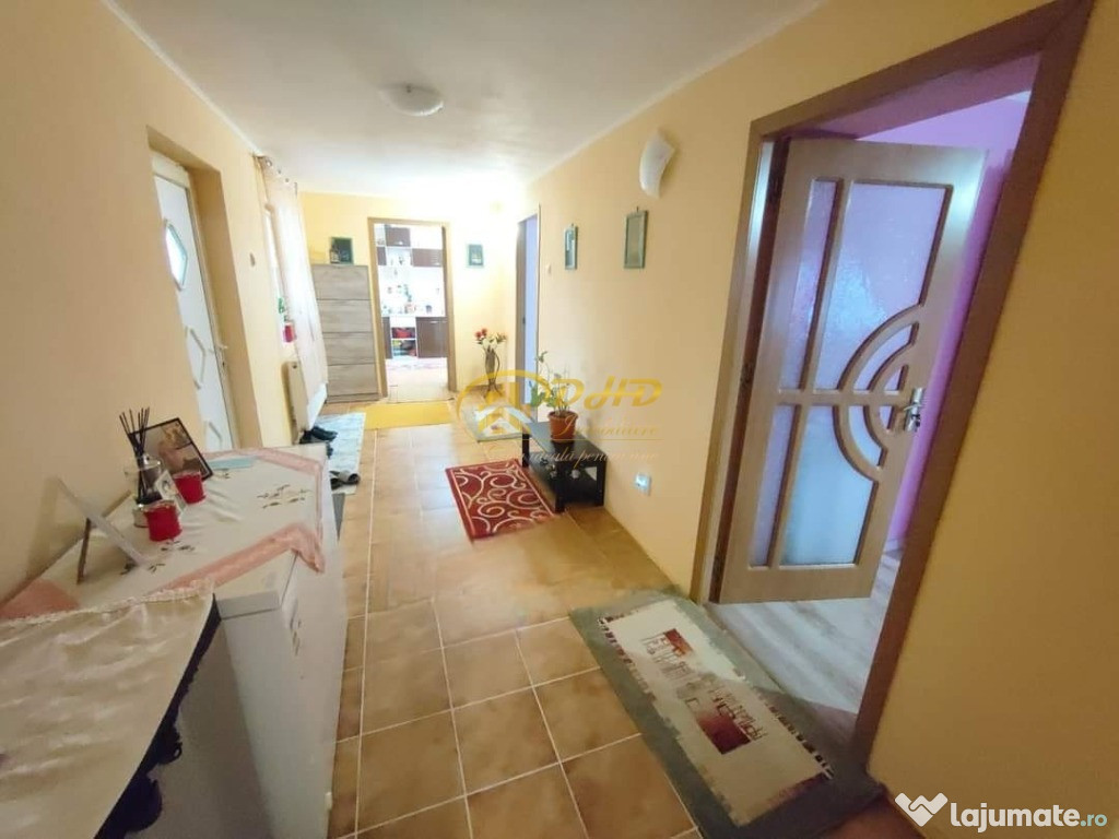 Casă 5 camere, Valea Adâncă,