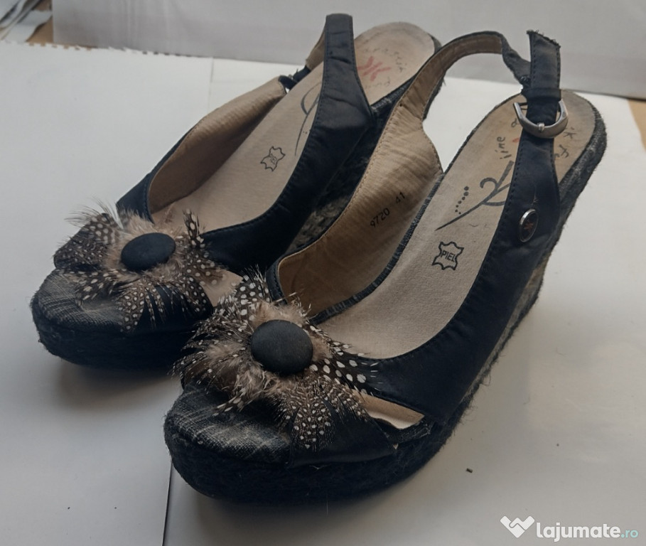 Sandale piele cu talpa ortopedica imbracata, marimmea 39 ornament pene