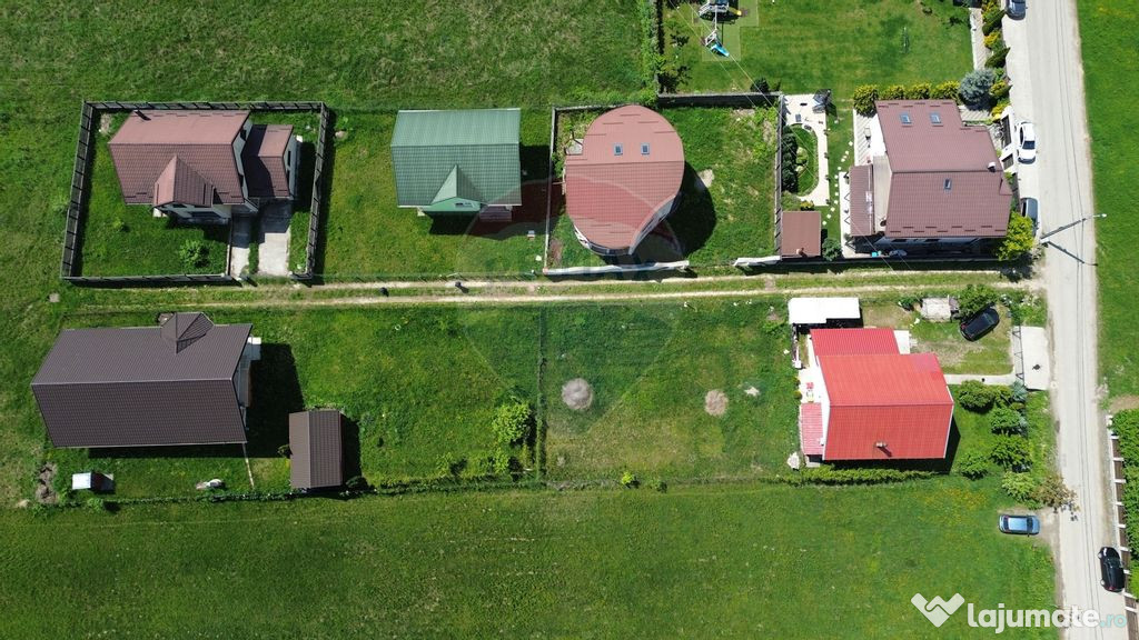 Casă de vânzare zona Castel Transilvania