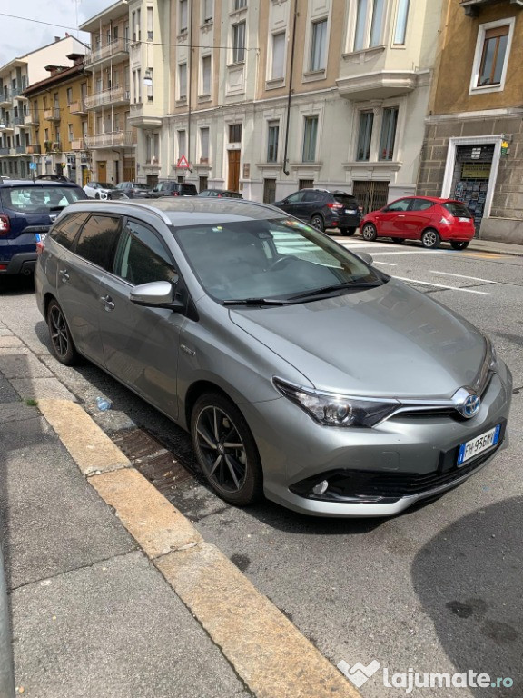 Toyota auris 19800 km