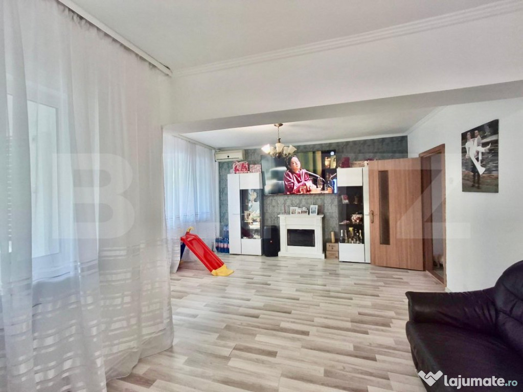 Apartament decomandat, 3 camere, 90 mp, 1 Mai zona Dunarea
