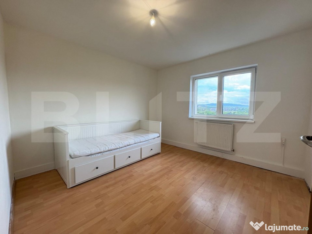 Apartament cu 3 camere decomandate in zona Manastur