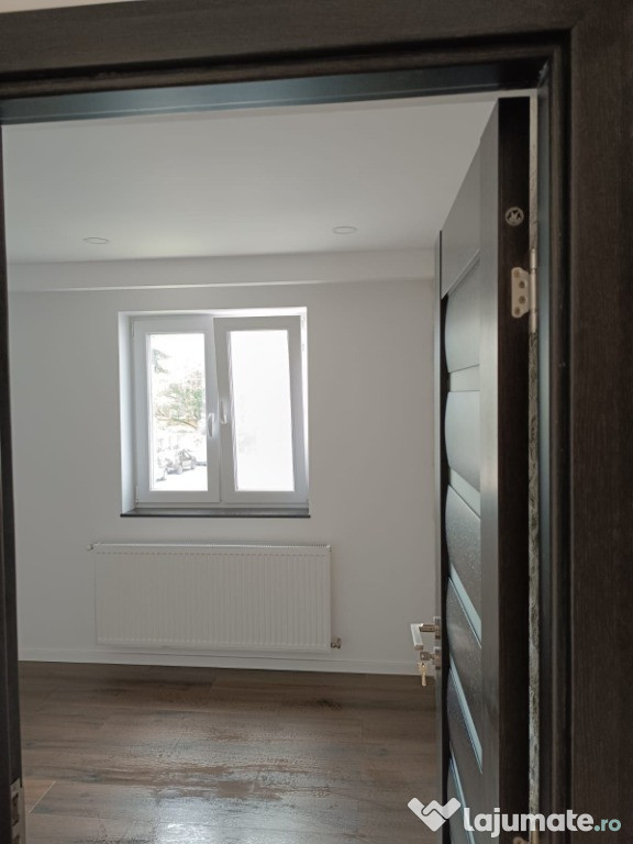 Apartament 3 camere Decebal etaj 1