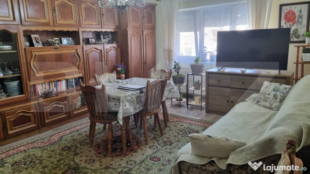 Apartament cu 3 camere , 79,1 mp , zona Carpati 2