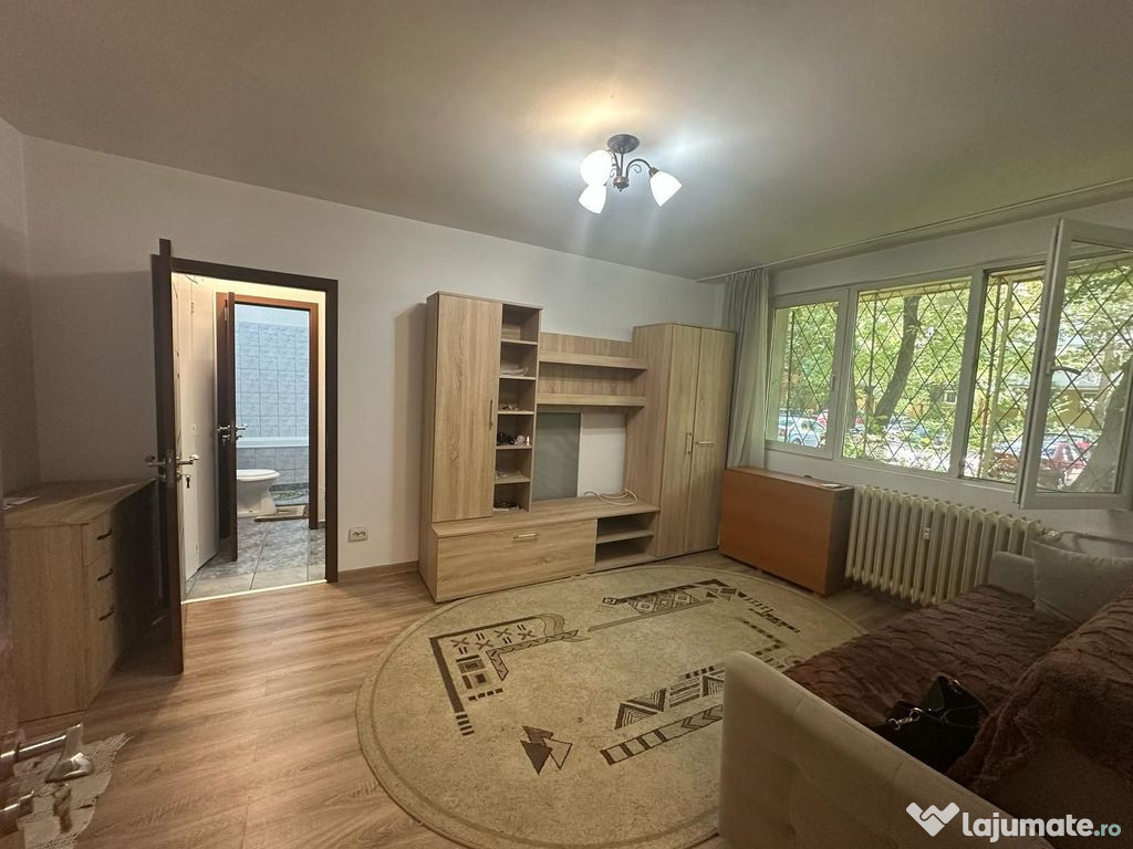 2 CAMERE BUDIMEX VAND URGENT