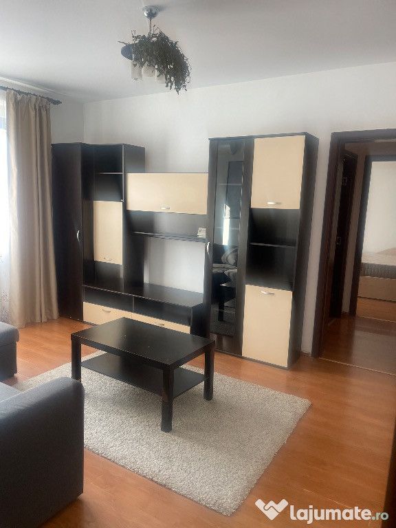 Vând apartament 2 camere Astra