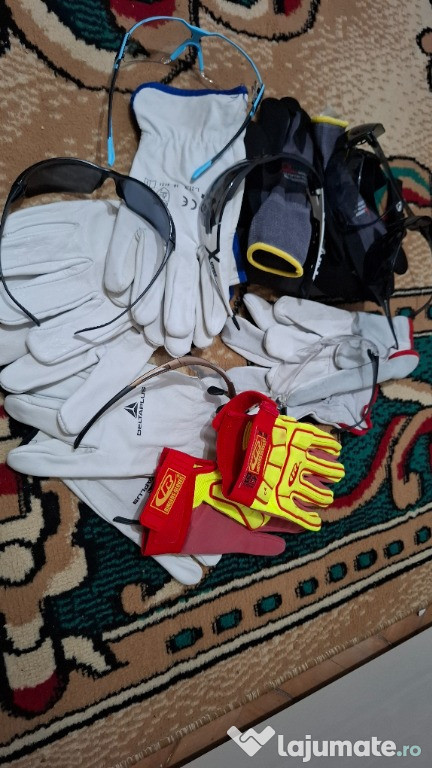 Manusi piele si ochelari protectia muncii