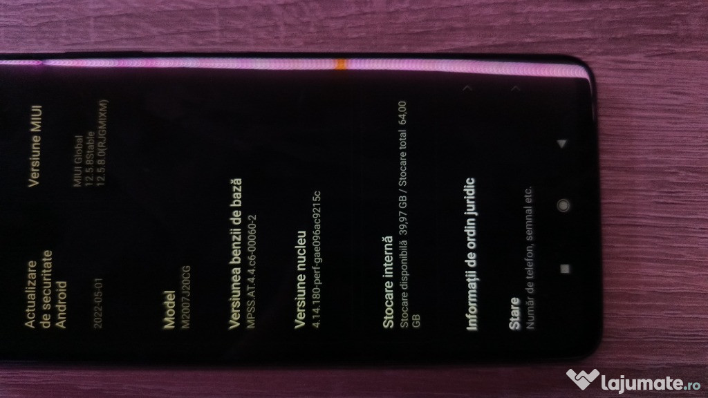 Dau telefon Poco X3 NFC