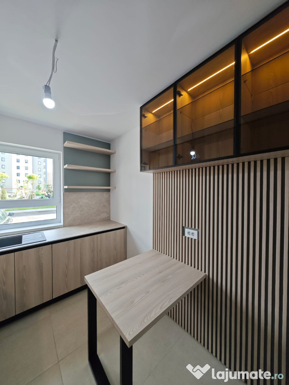 Apartament cu 3 camere în cartierul Tractorul