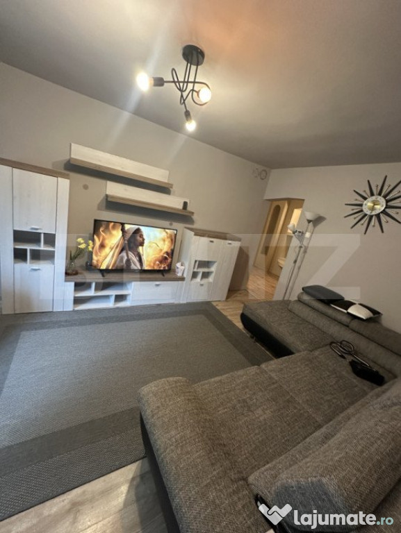 Apartament decomandat 3 camere, zona Micro 15