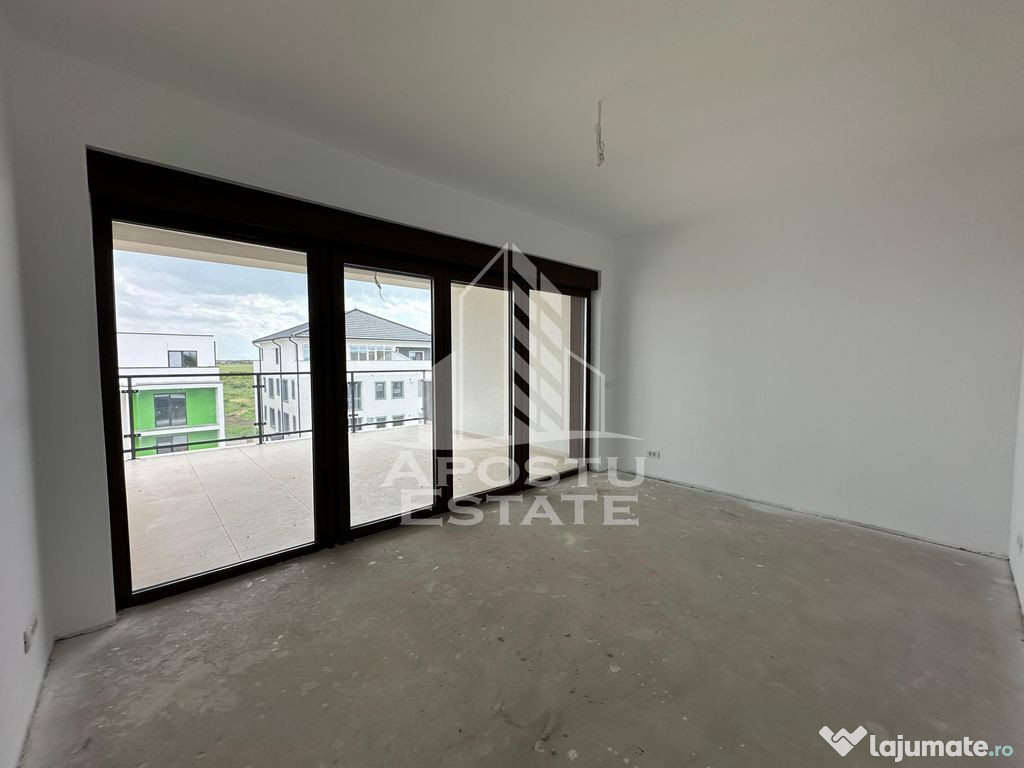 Penthouse cu 3 camere si terasa de 30 mp, finisaje la ale...