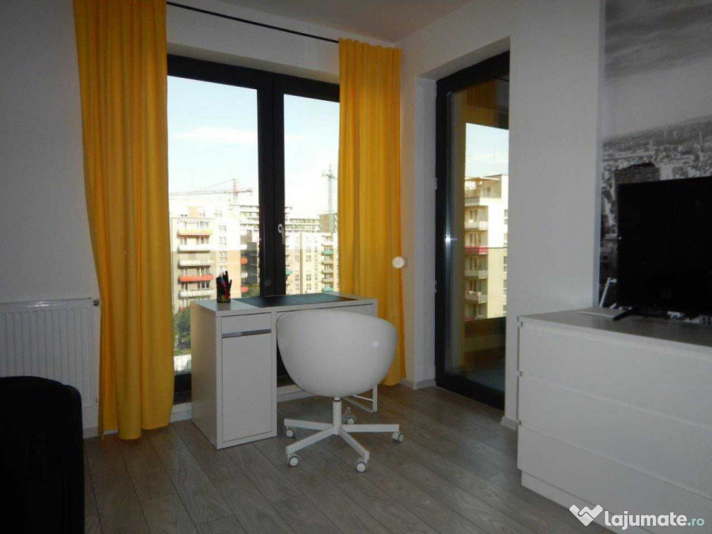 Garsonieră spațioasă de închiriat – Complex Valcom, Br