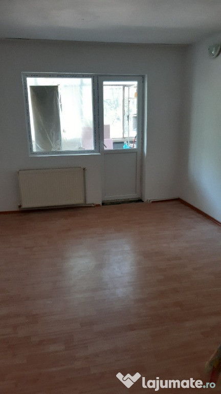 Apartament vest Aurora