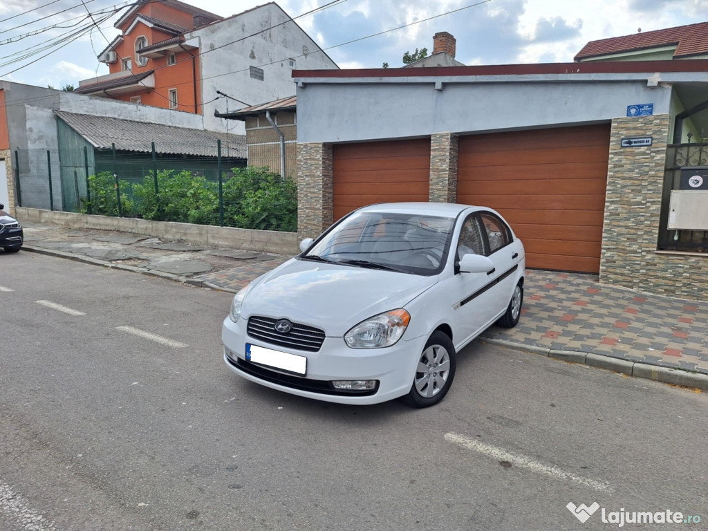 HYUNDAI ACCENT - 2010 - STARE IMPECABILĂ - 142.000 KM - Full Opțion