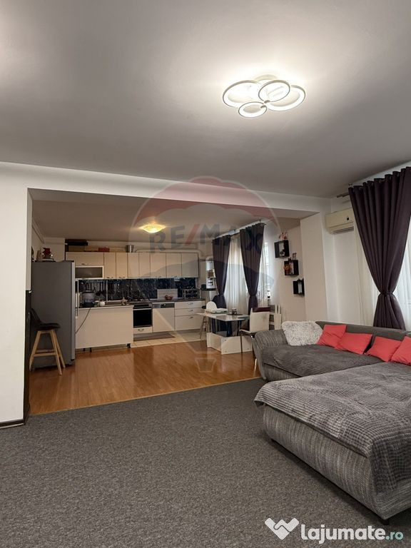 Vanzare apartament 3 camere Militari- Gladiolelor