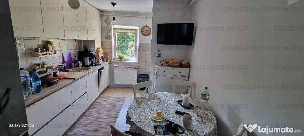 Apartament 3 camere, decomandat - zona Tractorul