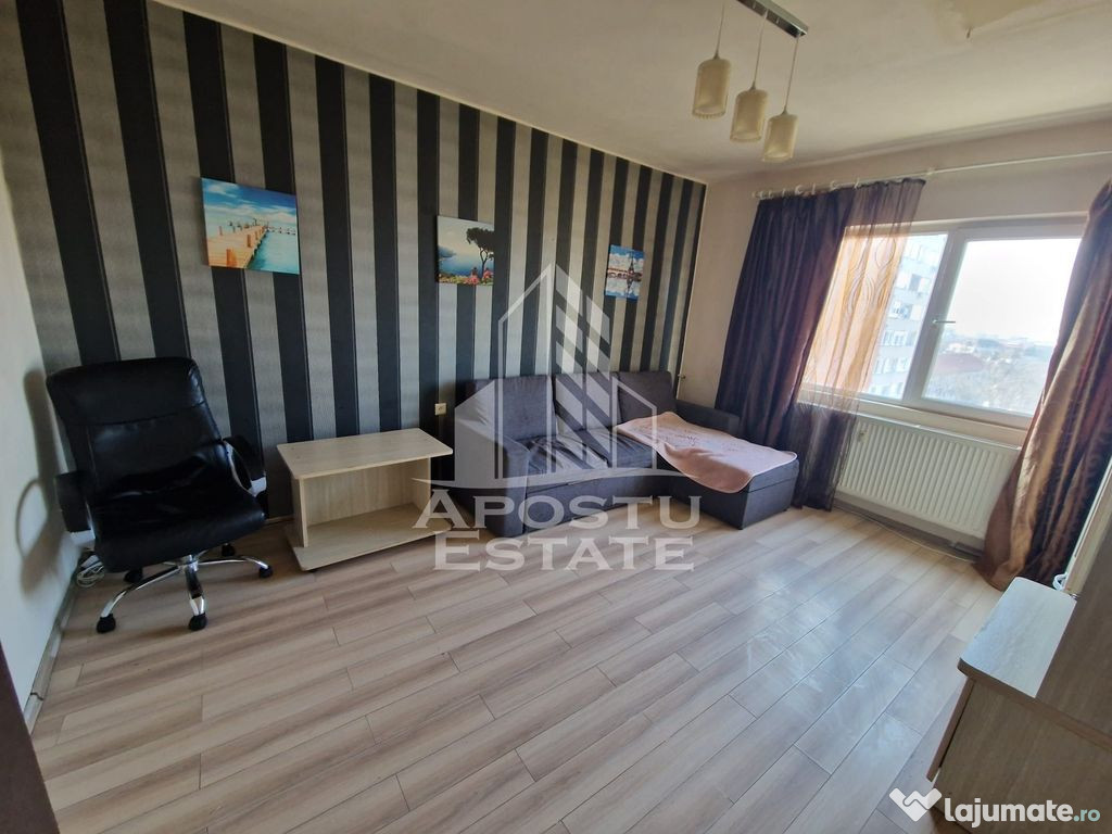 Apartament cu 3 camere in zona Gheorghe Lazar, decomandat